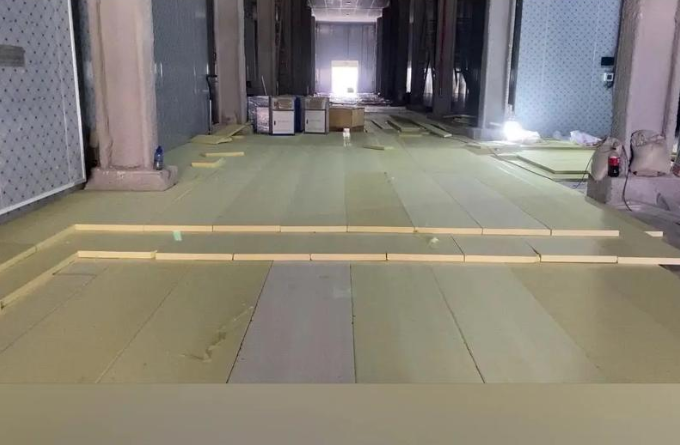 冷庫擠塑板為什么要錯(cuò)縫鋪設(shè)？